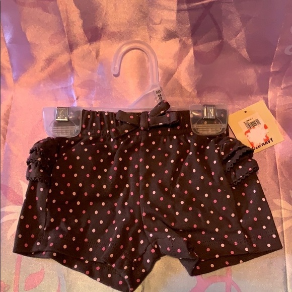 Old navy brown polka dot 0-3 shorts - Picture 1 of 1